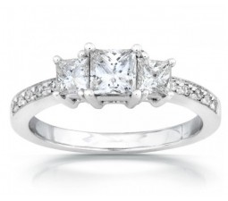 GIA certified Princess Diamond Engagement Ring