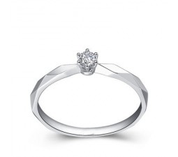 solitaire engagement ring with wedding band