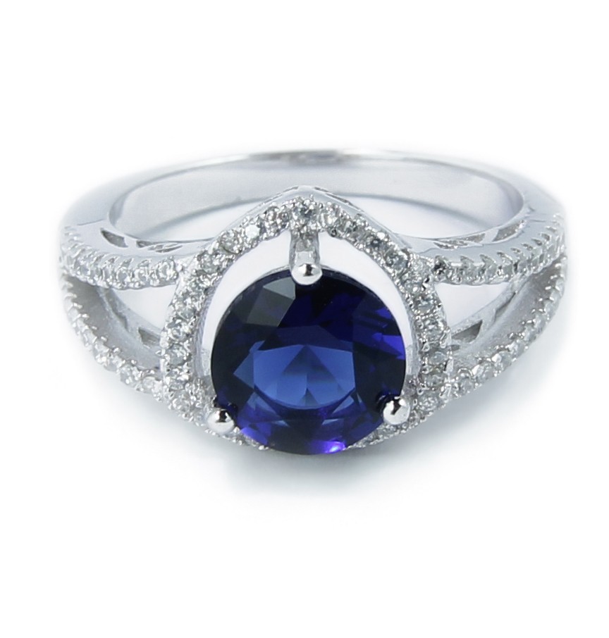 Luxurious Antique 1 Carat Created Sapphire Engagement Ring in 18k Gold ...