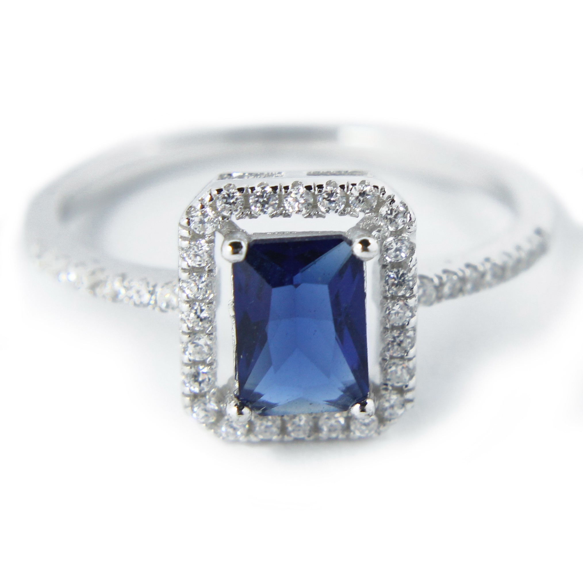 Beautiful 1 Carat Blue Cubic Zirconium Antique Engagement Ring in ...