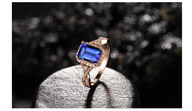 Get Cozy with Beautiful, Blue Coast Diamond Rings | Robbins Brothers - Be  Fully Engaged